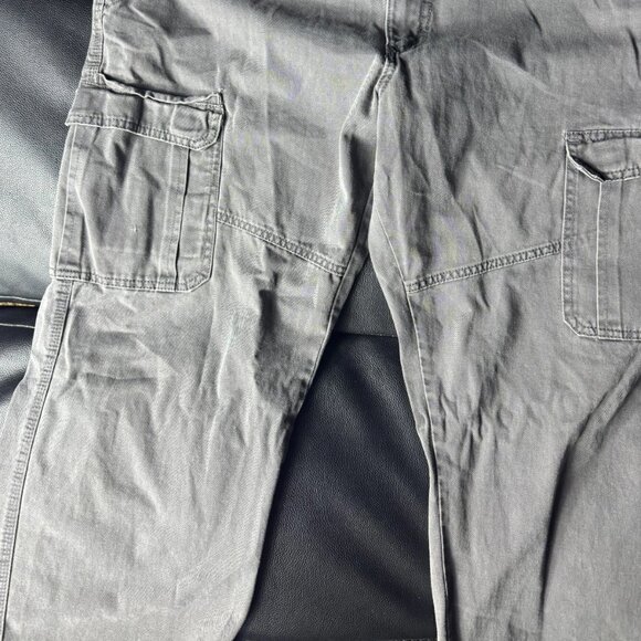 Wrangler Men’s Cargo Pants Stretch Relaxed Fit Anthracite Gray W36 L30 - Picture 10 of 15